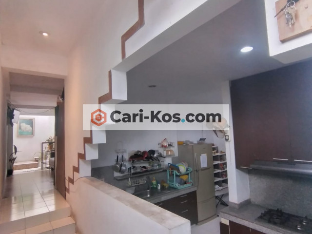 Kos Wanita Asri Tentram Nyaman di Cilandak KKO, Ragunan - Jakarta Selatan. UMIBOTI CilandakKKO