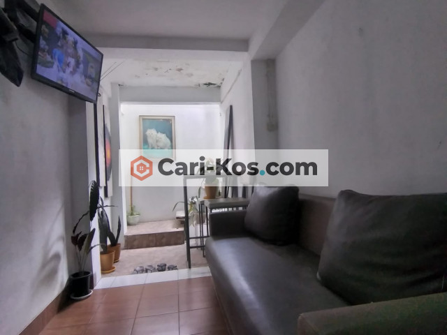 Kos Wanita Asri Tentram Nyaman di Cilandak KKO, Ragunan - Jakarta Selatan. UMIBOTI CilandakKKO