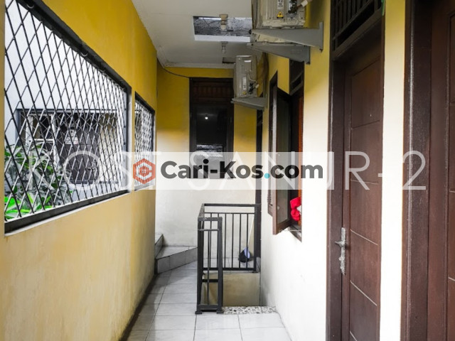 Kost Sanur 2 - AC, Wifi, Kamar Mandi Dalam, Android TV [Free Langganan Disney+ & HBO GO]