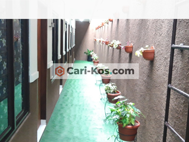 Kos Putri dekat MNC,RCTI,GTV,AKR, halte busway Kebon Jeruk