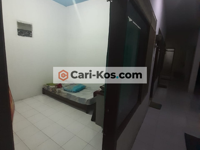 Kost Putri Bu Inna Oetami