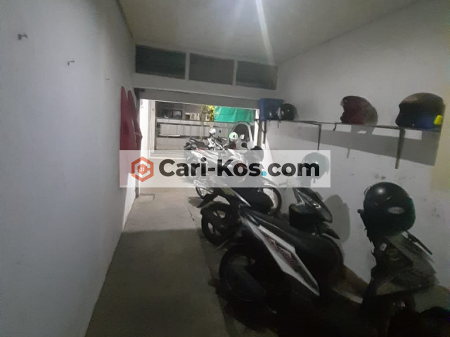 Kost Putri Bu Inna Oetami