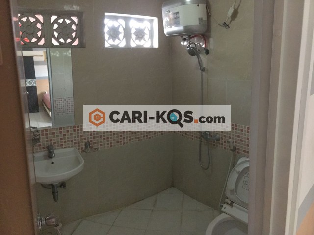 Lucky Homestay Grogol