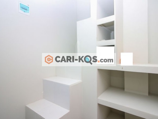 Kamar Keluarga Taman Mahkota Bandara C2