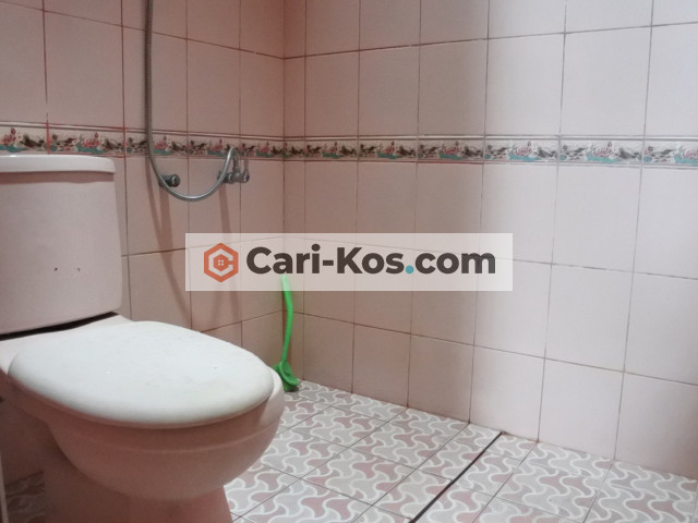 Kos lengkap di belakang RS Mitra Keluarga Bekasi Barat