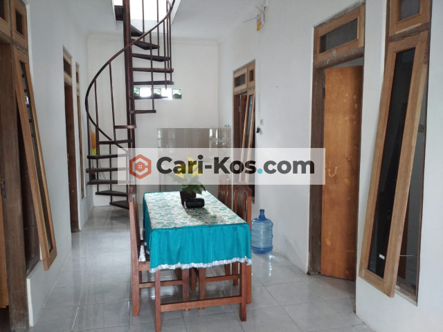 Kost Putri D'MANAGERS, Kost nya calon calon manager