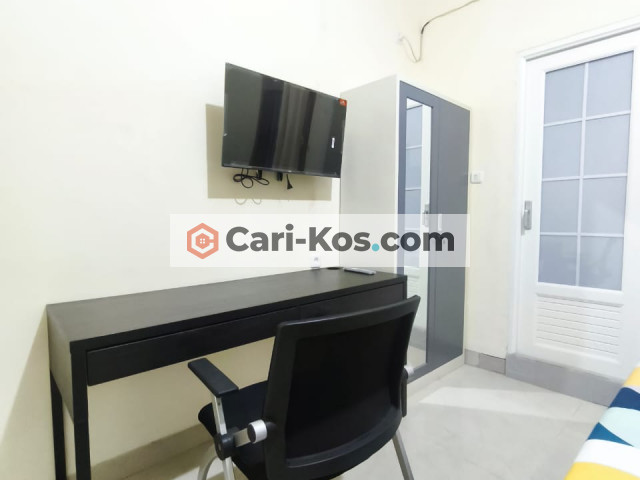 KOST KEMANGGISAN DEKAT KOMPLEK PAJAK UKRIDA MALL TAMAN ANGGREK DAN MALL CENTRAL PARK