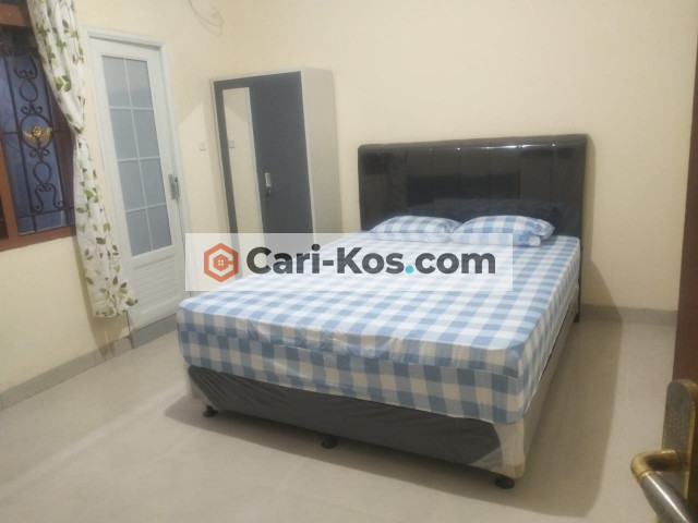 KOST KEMANGGISAN DEKAT KOMPLEK PAJAK UKRIDA MALL TAMAN ANGGREK DAN MALL CENTRAL PARK